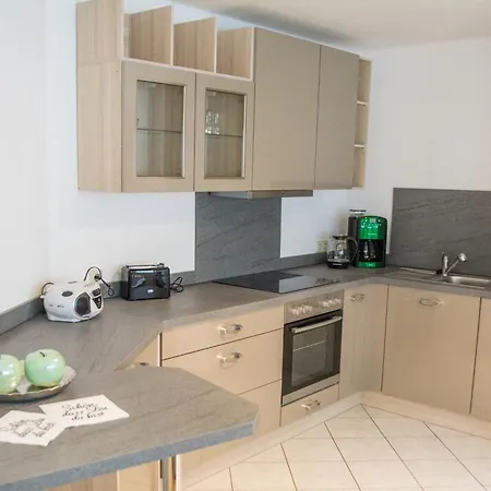 Schoene 2-raum-wohnung Im Zentrum Waltershausens Appartamento *