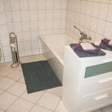 Schoene 2-raum-wohnung Im Zentrum Waltershausens *