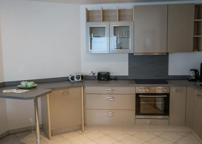 Schoene 2-raum-wohnung Im Zentrum Waltershausens *